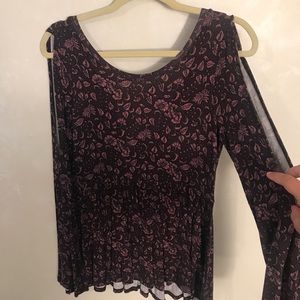 American Eagle floral long sleeve